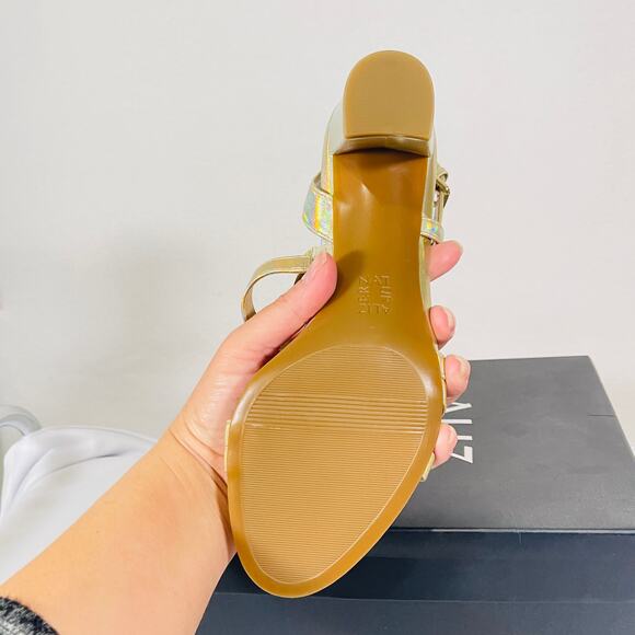Naturalizer Heeled Sandals Womens 8.5 Gold Metallic Slingback Block Heel NWT - Picture 5 of 12